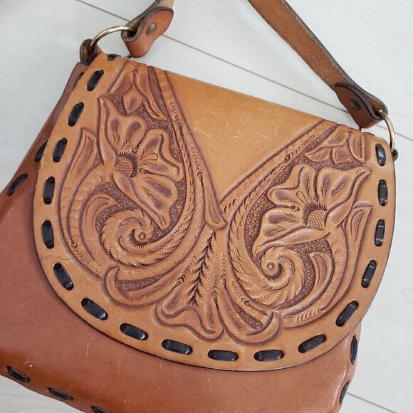 Vintage Hand Tooled Genuine Leather Purse Flower Design Caramel Colour C… - Picture 2 of 12